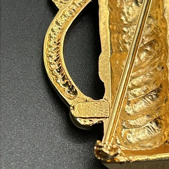 Vintage Pure Allure rhinestone and enamel golf bag brooch - Picture 6 of 6